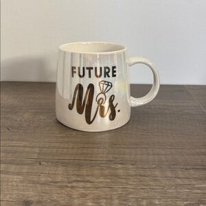 Gold and White Future Mrs. Mug